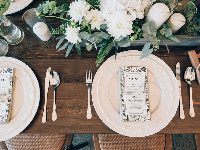 planning your wedding food